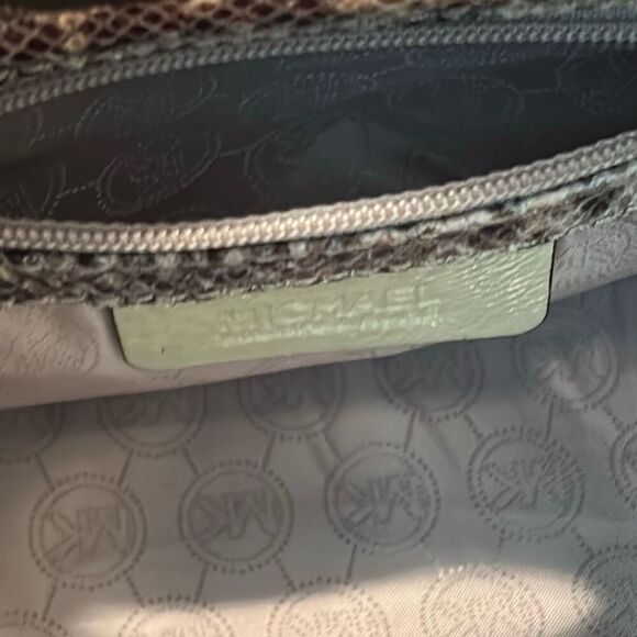Michael Kors Snakeskin Clutch Bag Beige Brown Animal Print Gold Accent Handle - Picture 6 of 10